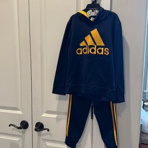 Adidas size 8 outfit